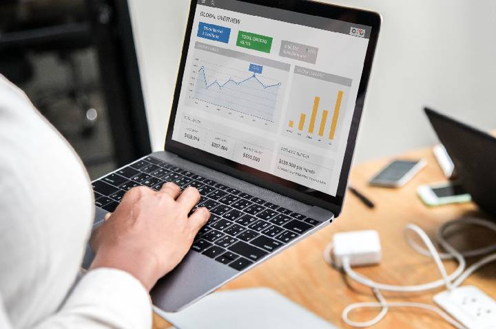 Agentes de IA avançam nas compras entre empresas
