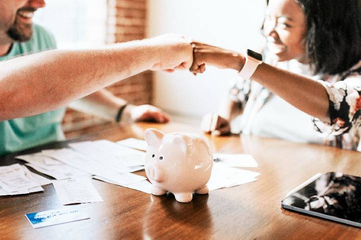 Alta da inadimplência reforça cuidados com as finanças
