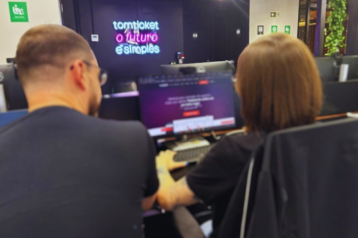 Atendimento interno ganha papel estratégico nas empresas
