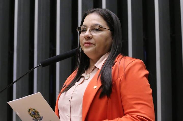 Comissão aprova programa de ecoturismo e incentivos para comunidades da Amazônia