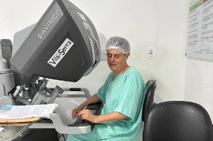 Dois marcos da cirurgia robótica redefinem a saúde no Brasil