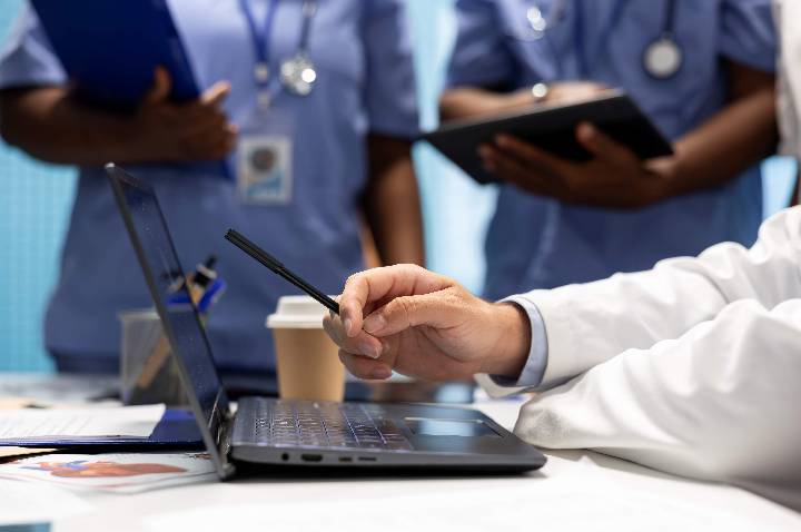 Especialista aponta cinco falhas na gestão hospitalar e soluções