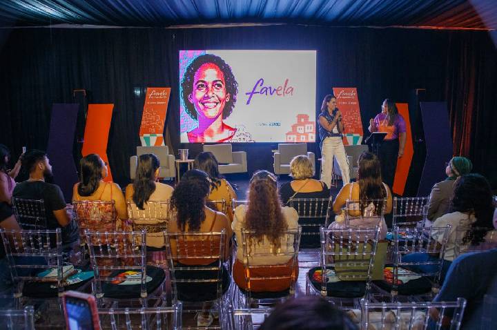 FavEla empoder@ abre inscrições para mulheres de Manaus