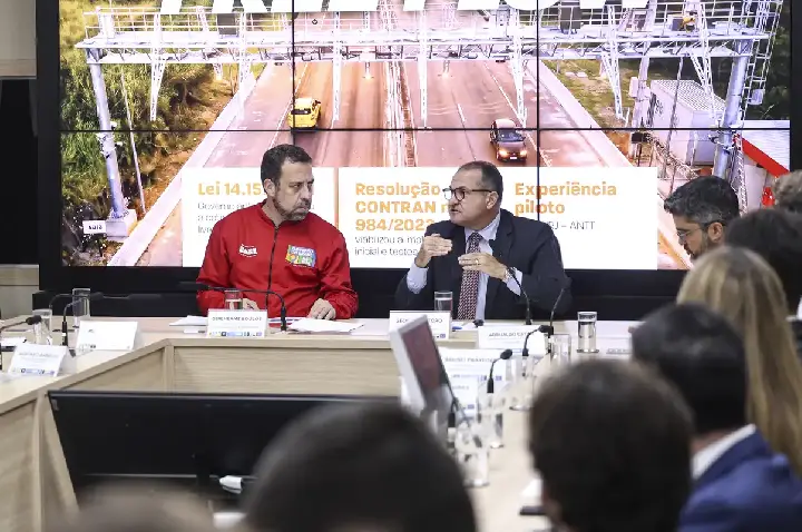 Governo suspende 3,5 milhões de multas por não pagar pedágio