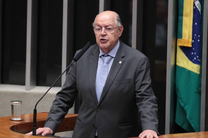 Lei da Ficha Limpa completa 16 anos com mudanças e contestação no STF