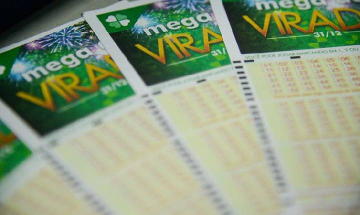 Loterias Caixa sorteia em instantes as seis dezenas da Mega da Virada
