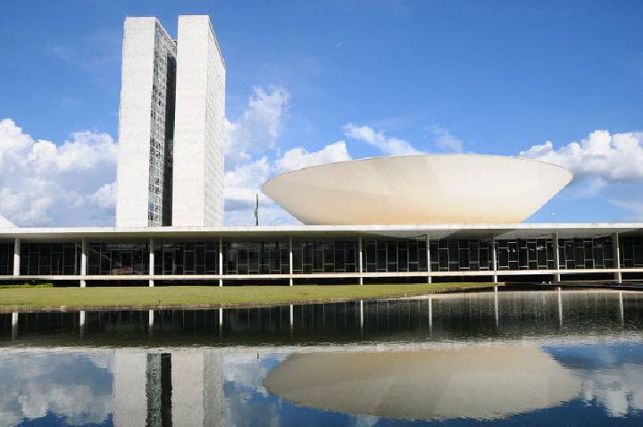 Medida provisória reforça crédito e habitação e altera programas Desenrola e Minha Casa, Minha Vida