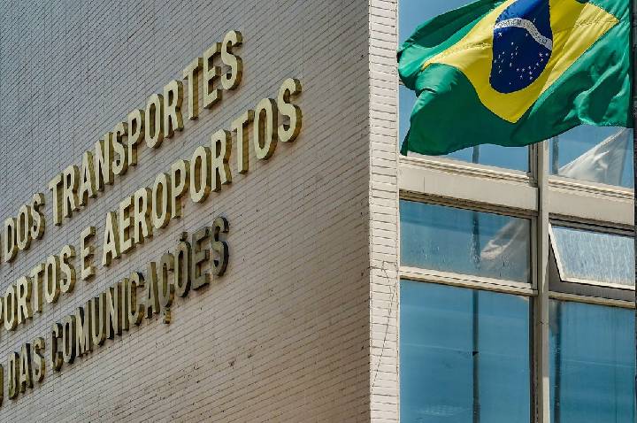 Ministério libera transmissões das Tvs da EBC e da Rede Legislativa 