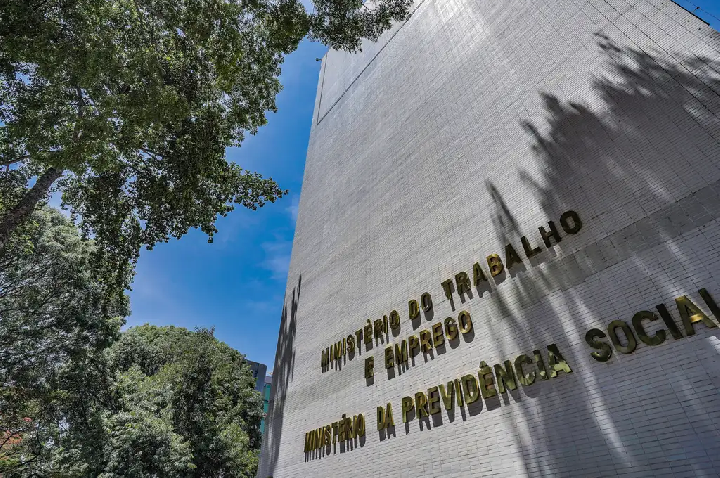 Mudanças trabalhistas elevam desafios para empresas