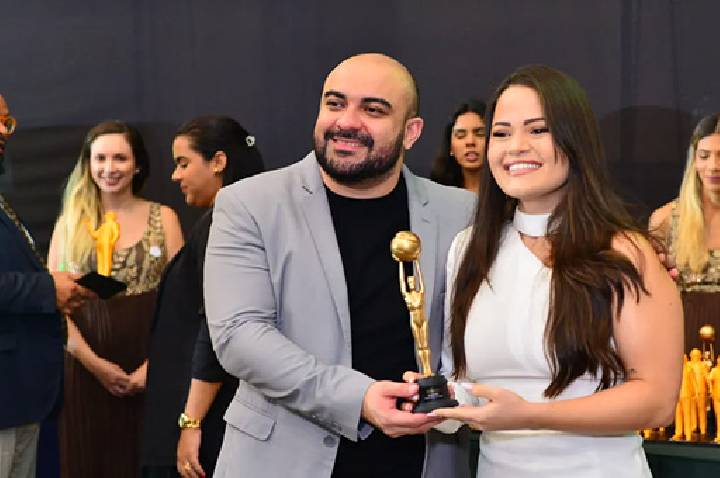 Noite de premiações marca início da ExpoDireito Brasil