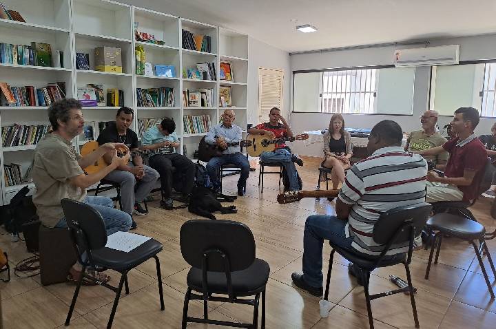 Oficina aborda deficiência visual na educação musical