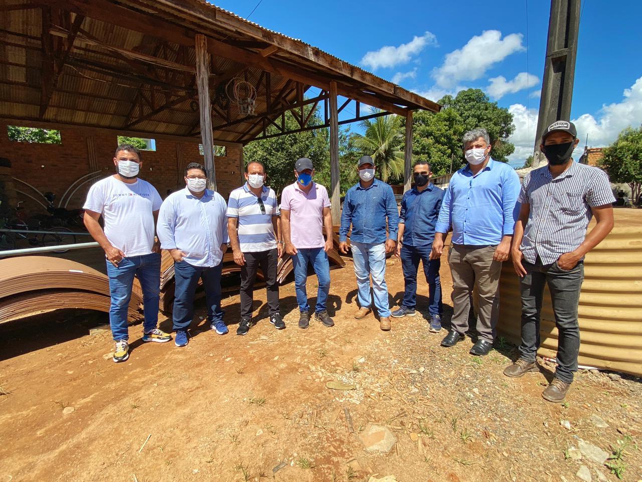 Deputado Laerte Gomes entrega tubos armcos para substituição de 17 pontes da zona rural de Ouro Preto do Oeste
