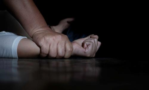 Acusado de molestar criança de apenas 4 anos de idade é preso pela Polícia Civil em São Francisco do Guaporé.