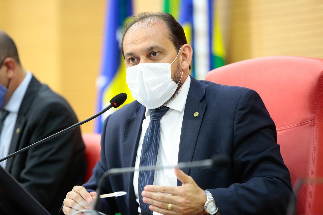 Deputado Laerte Gomes volta a alertar Governo sobre risco de Ji-Paraná perder obra de esgotamento sanitário.