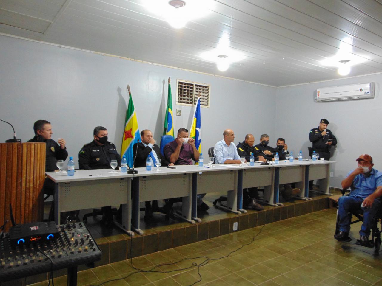 Primeira audiência pública de segurança na fronteira e realizada no municipio de Costa Marques.
