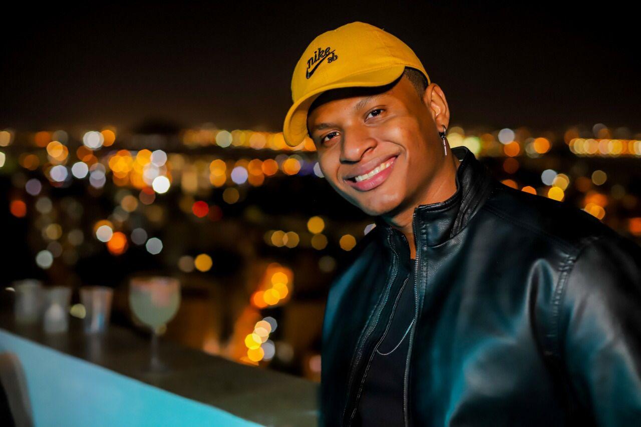 Dilsinho e Sorriso Maroto grava música de composição de ex-morador de Costa Marques.