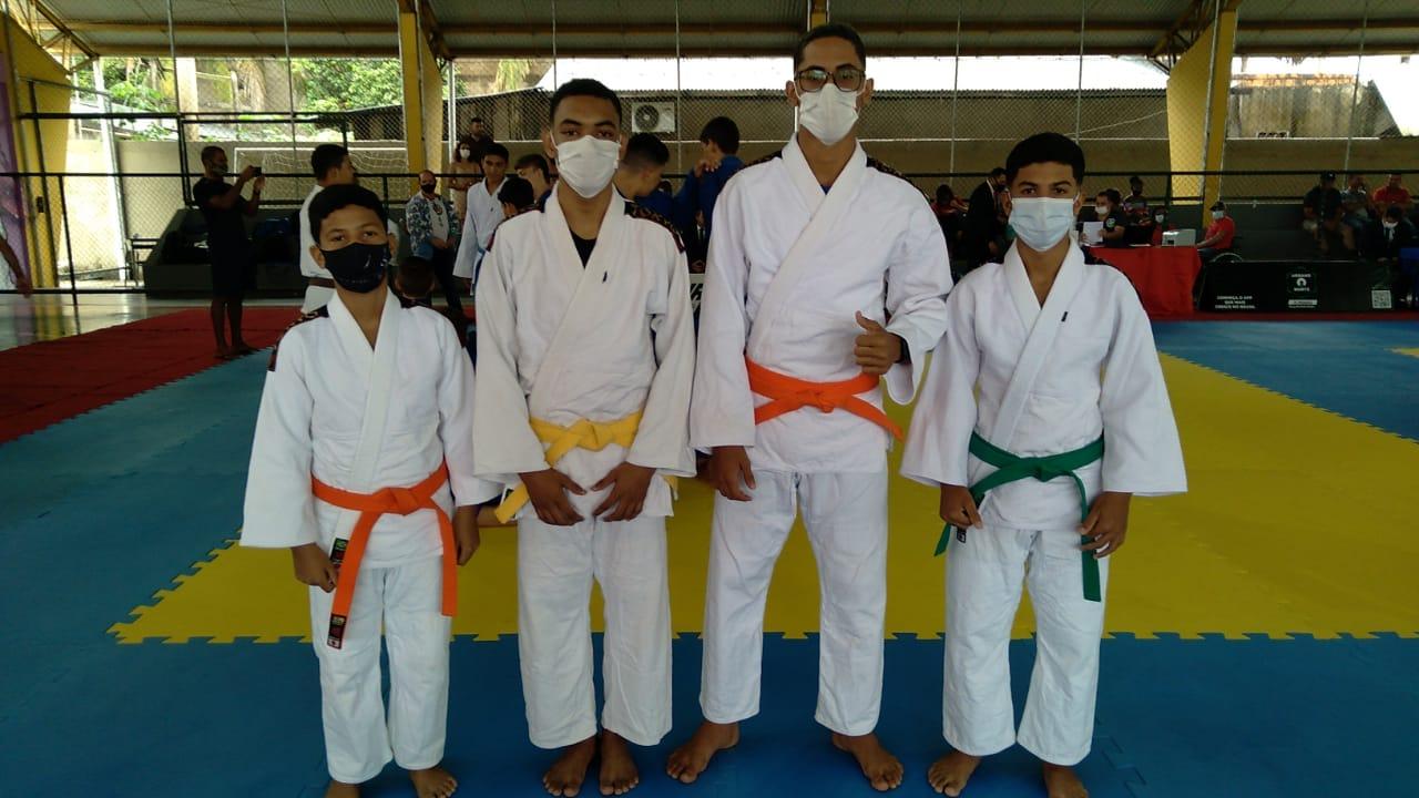 Atletas de Costa Marques se classificam para fase regional brasileira de judô que acontece em Campo Grande.