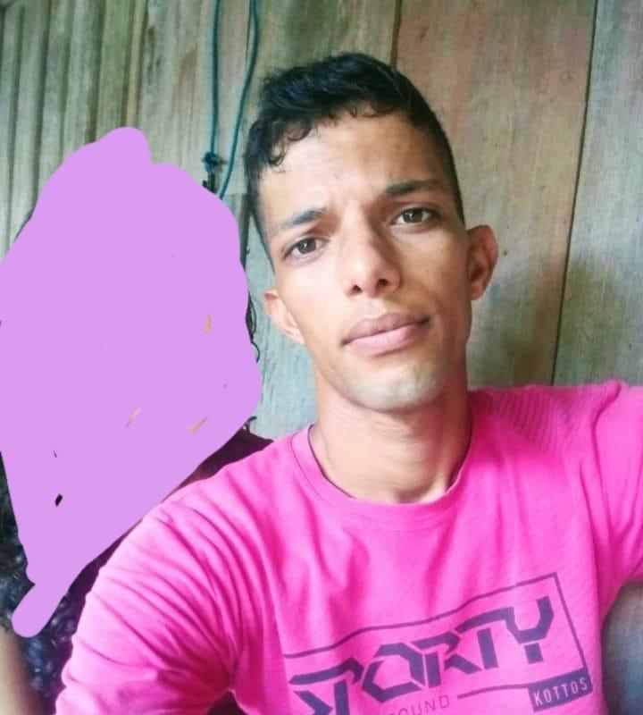 Funerária OAS de Costa Marques comunica o falecimento de Giovani Oliveira Ramos.
