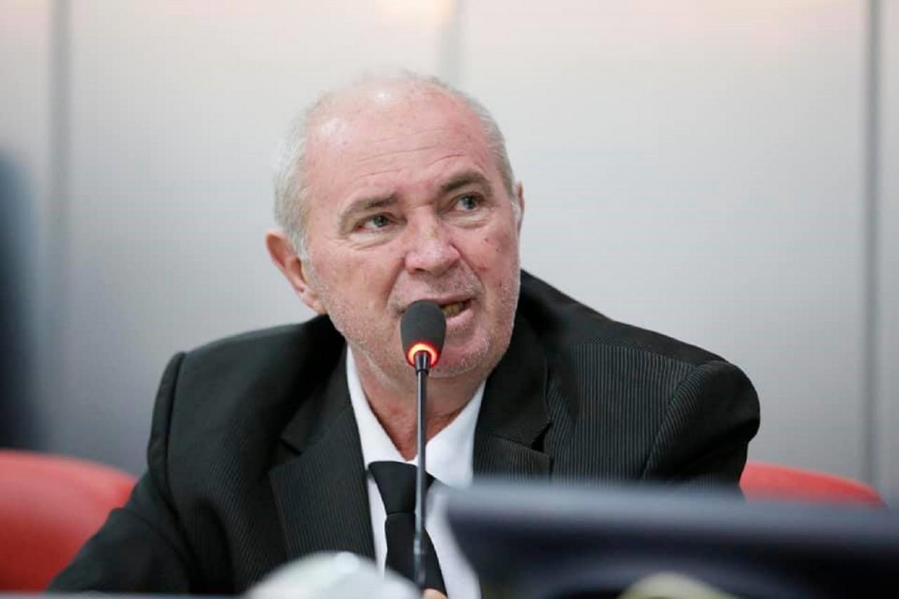 LEI DO DEPUTADO LEBRÃO GARANTE A CONTRATAÇÃO DE MÉDICOS NOS MUNICÍPIOS DE FRONTEIRA COM A BOLÍVIA