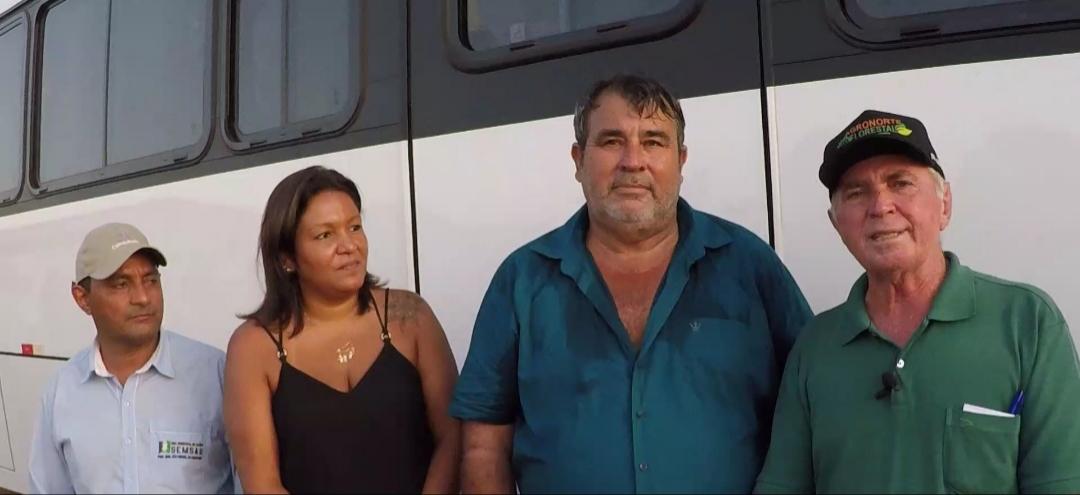Deputado Lebrão entrega ônibus para atender a saúde de São Miguel do Guaporé.