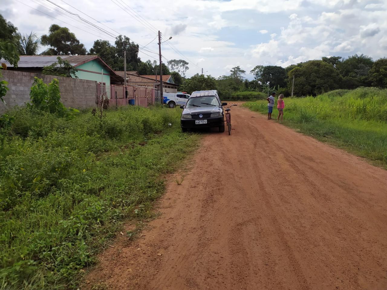 Corpo é encontrado em um terreno baldio em Costa Marques.
