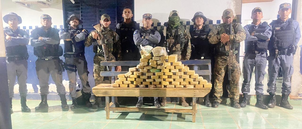 Ação integrada das Policias Militares de Rondônia e Mato Grosso resulta na apreensão de 80 kg de cocaína.