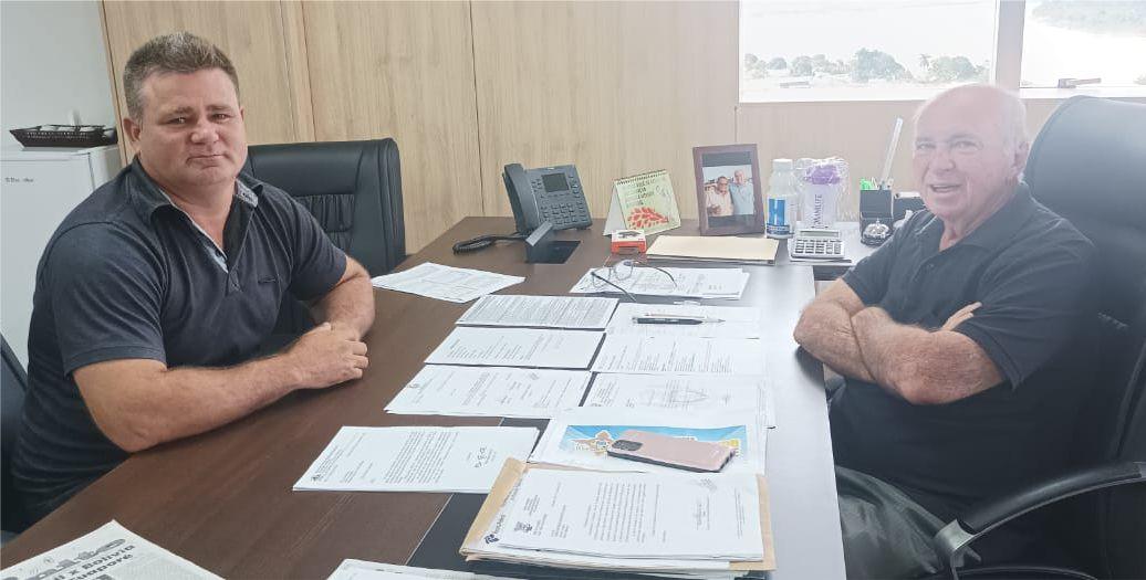 URUPÁ: Lebrão destina mais de meio milhão de reais para compra de trator e fortalecimento da agricultura familiar
