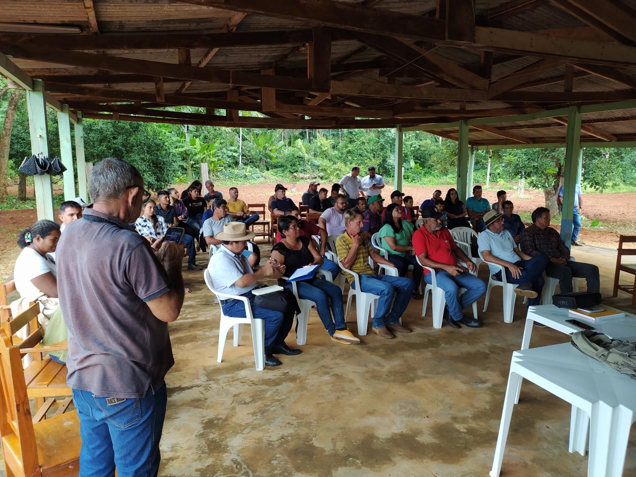 Siprocom e Asproseg promoverão encontro para debater cadeia produtiva do leite em Costa Marques.