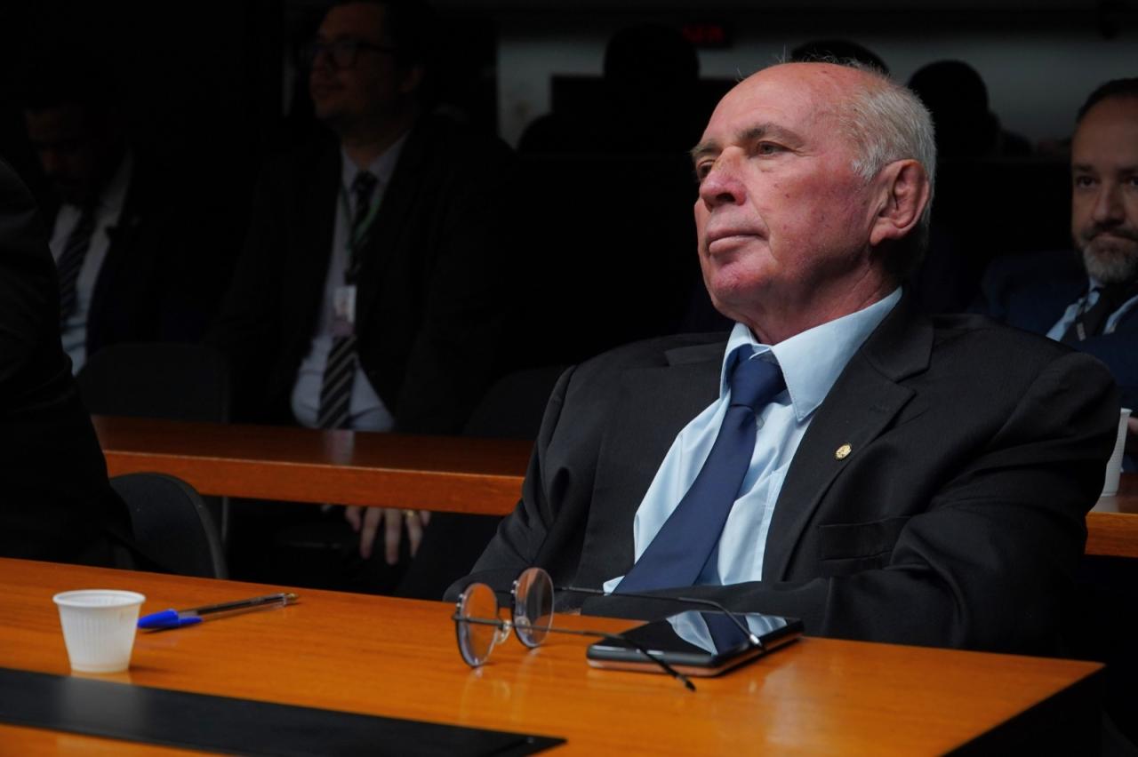 Deputado Federal Lebrão assina CPI para investigar MST