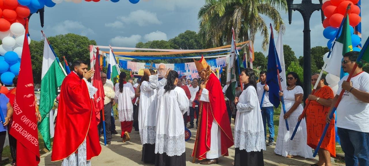 Missa de Pentecostes marca encerramento da Festa do Divino Espírito Santo em Costa Marques