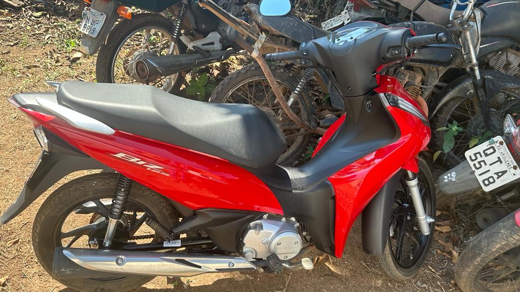 Motocicleta Roubada em Machadinho é recuperada pela Polícia Civil em  Costa Marques