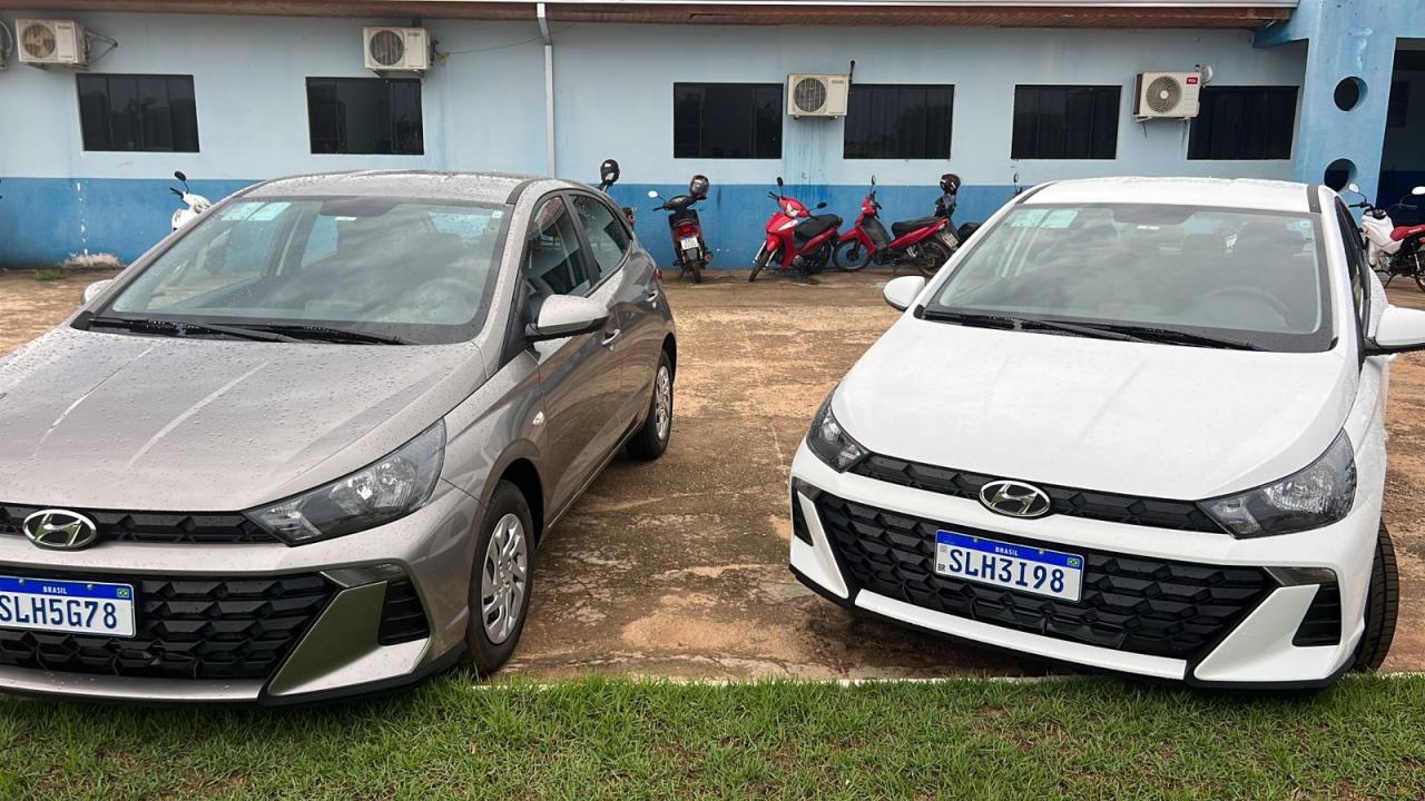 Lebrinha entrega dois veículos para o atendimento médico em São Miguel do Guaporé