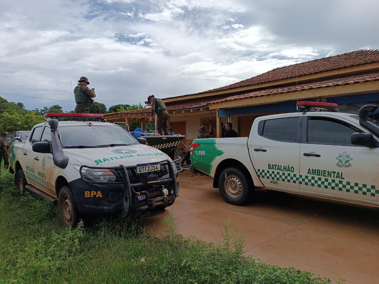 Polícia Ambiental apreende 177 quilos de pirarucu pescado ilegalmente na Reserva Extrativista do Rio Cautário.