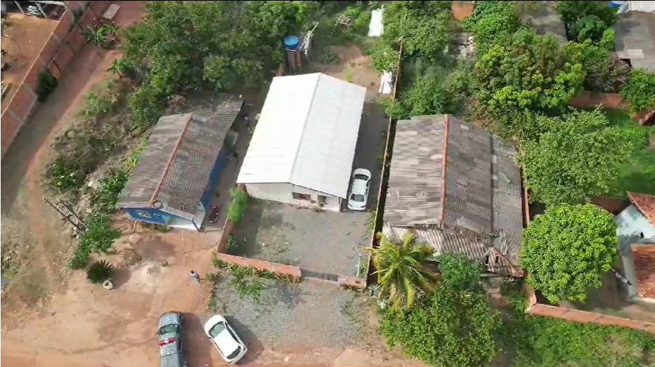 POLÍCIA MILITAR CUMPRE MANDADO DE BUSCA E APREENSÃO E FECHA PONTO DE VENDA DE DROGAS