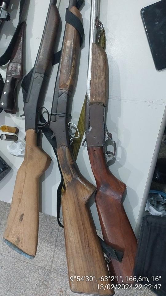 POLÍCIA MILITAR PRENDE SUSPEITO POR TENTATIVA DE HOMICÍDIO E APREENDE ARMA DO CRIME