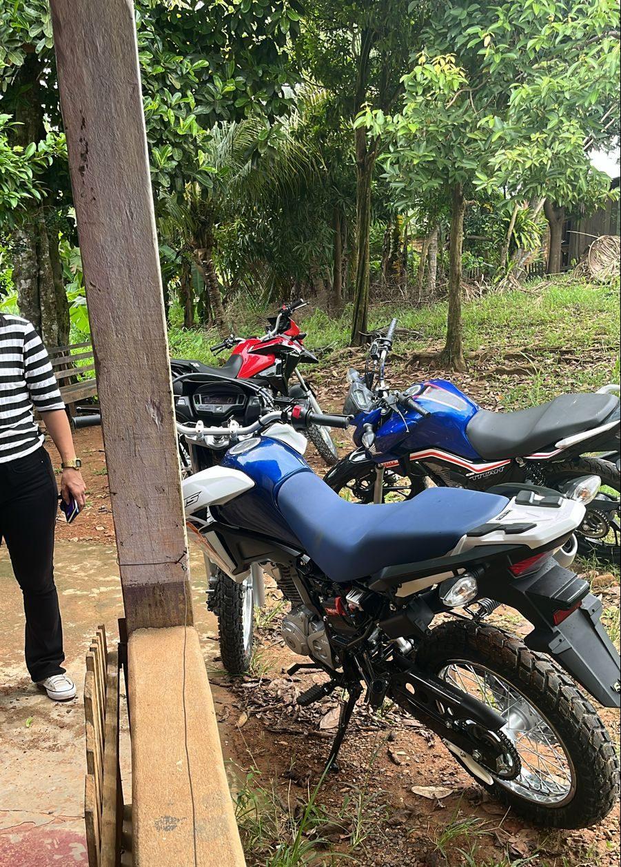 EM RÁPIDA RESPOSTA CONTRA O CRIME, PM RECUPERA MOTOS E PRENDE SUSPEITOS DO FURTO EM JARÚ