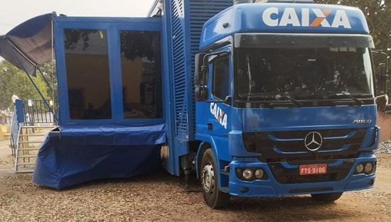 Caminhão CAIXA inicia atendimento à população de Costa Marques até dia 30