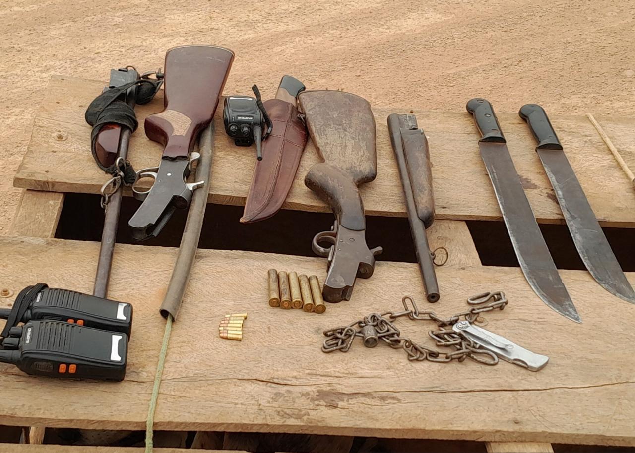 Caçadores Detidos: BPA e SEDAM Prendem Dois Indivíduos por Porte Ilegal de Armas em São Miguel do Guaporé