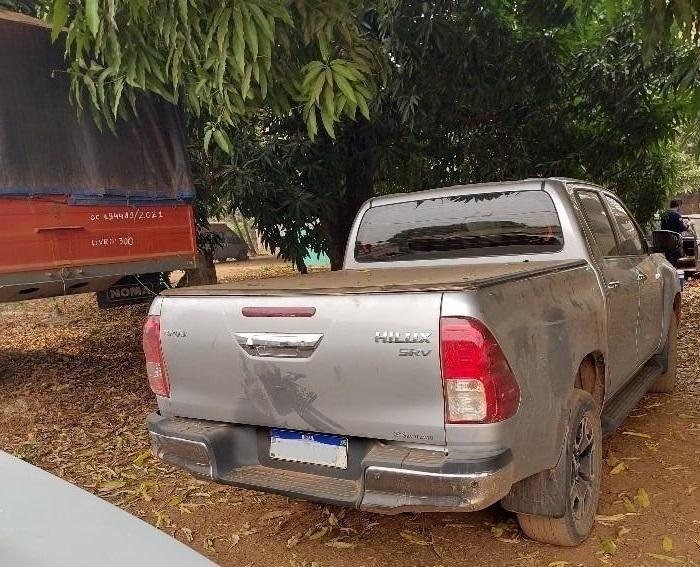 Costa Marques: Polícia Militar e Operação Protetor de Divisas recuperam caminhonete antes de ser transportada para a Bolívia