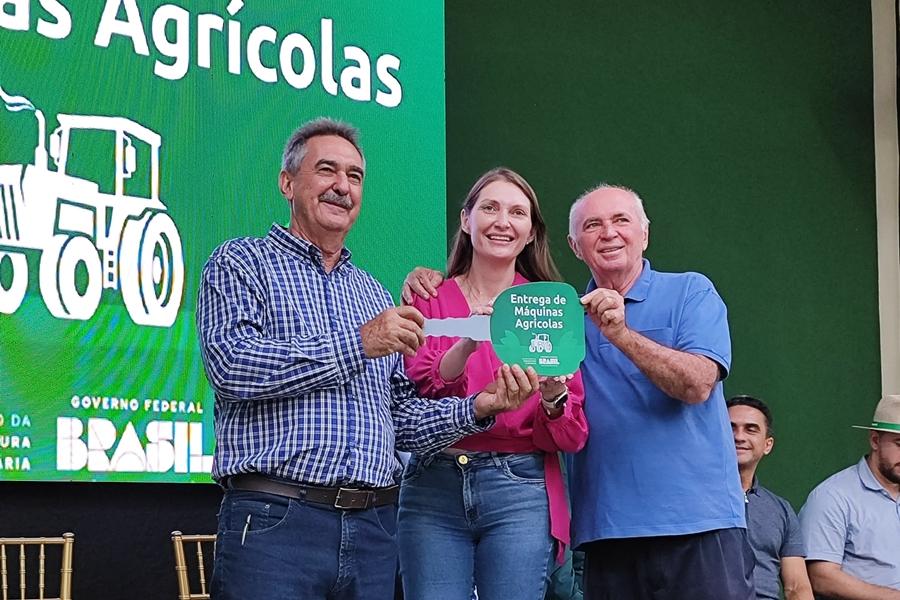 Deputado Lebrão garante recursos para aquisição de equipamentos para atender prefeituras de Rondônia.