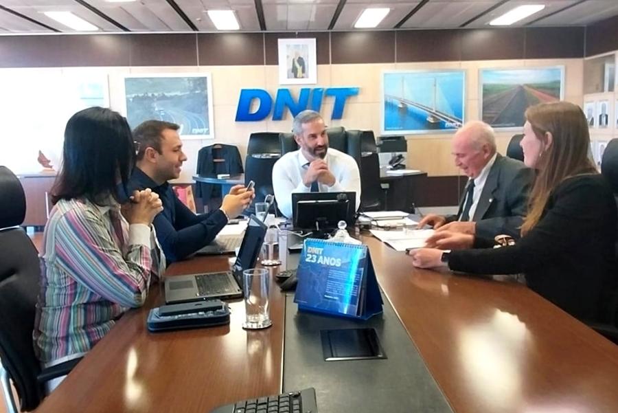 DNIT atende pedido do Deputado Lebrão e revitaliza trecho da BR-429 em Alvorada D'Oeste