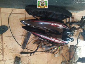 GUAJARÁ-MIRIM – Polícia Militar prende suspeito com peças de motocicletas furtadas