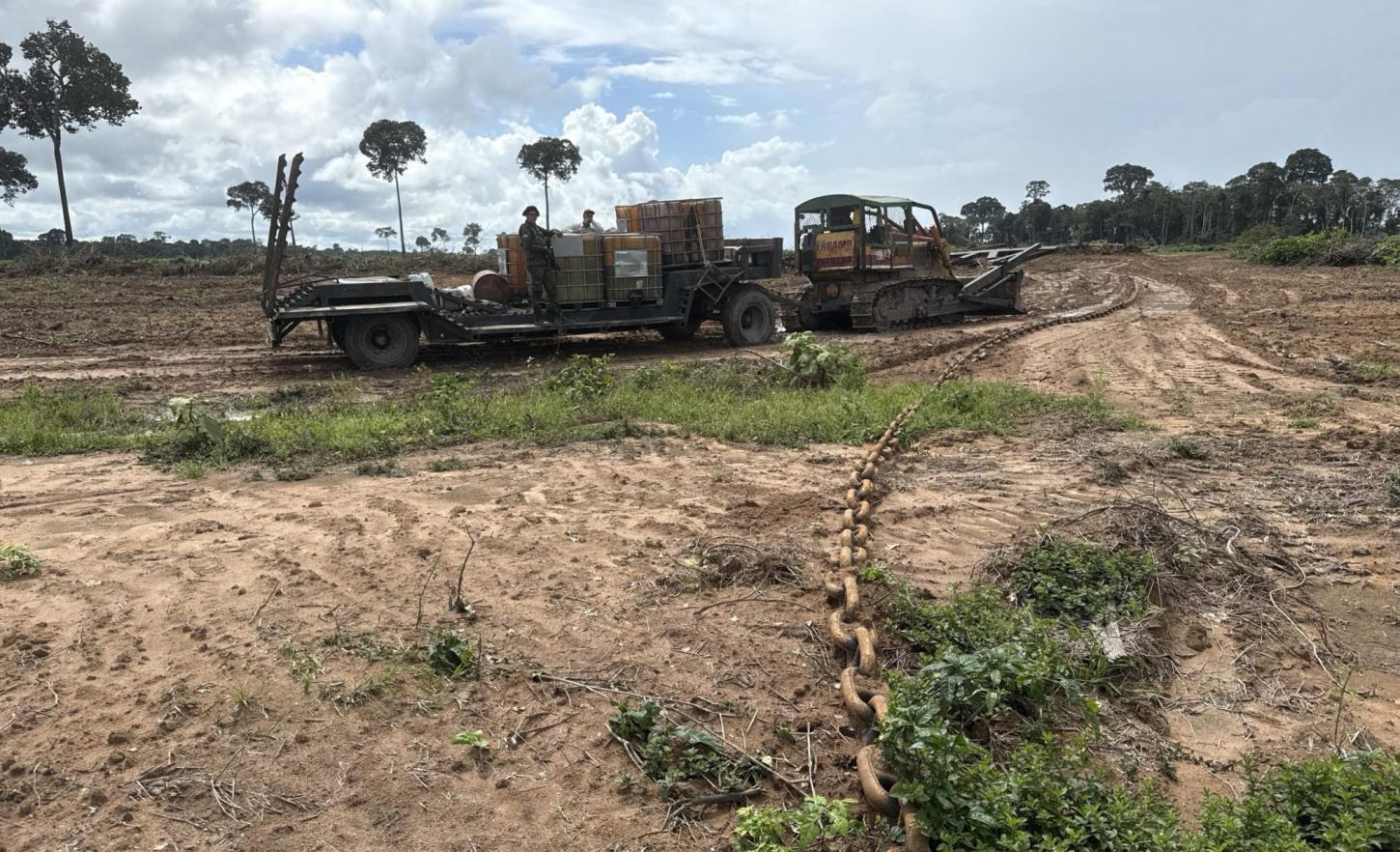 BPA e SEDAM Flagram Desmatamento Ilegal e Apreendem Maquinário em Costa Marques