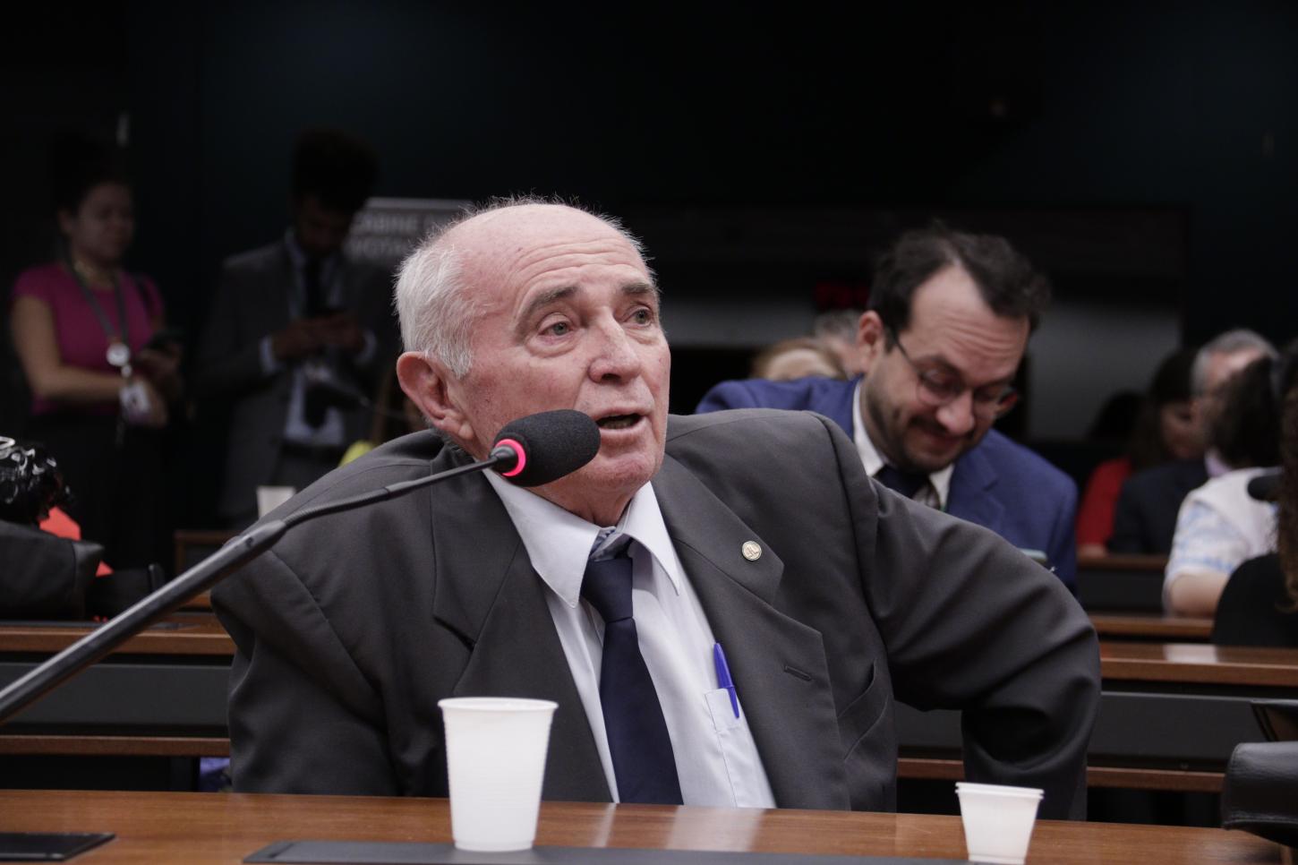 Deputado Lebrão desmente boatos sobre greve de fome