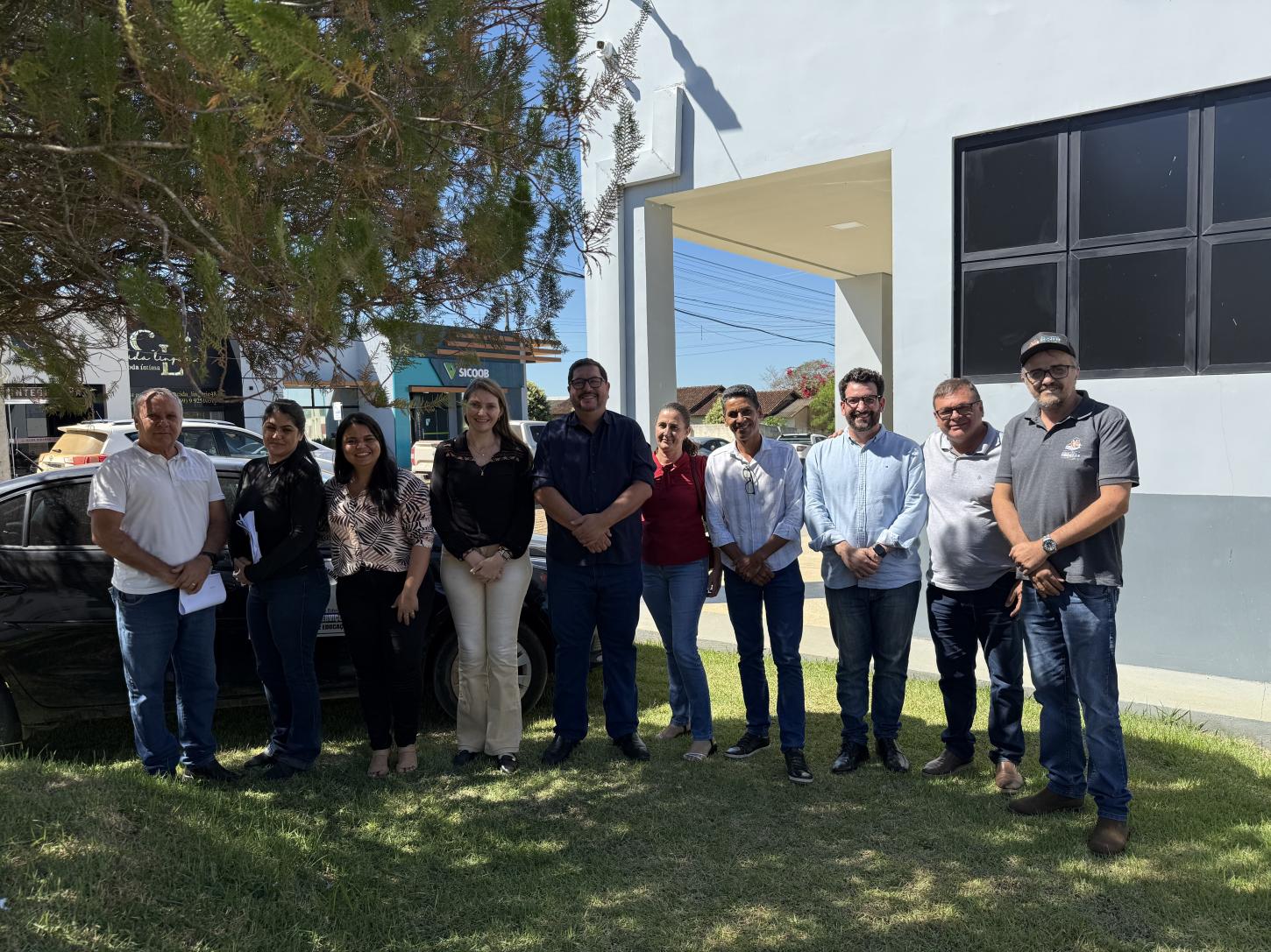 Deputada Gislaine Lebrinha entrega carro 0KM para Conselho Municipal de Educação em Machadinho D’Oeste