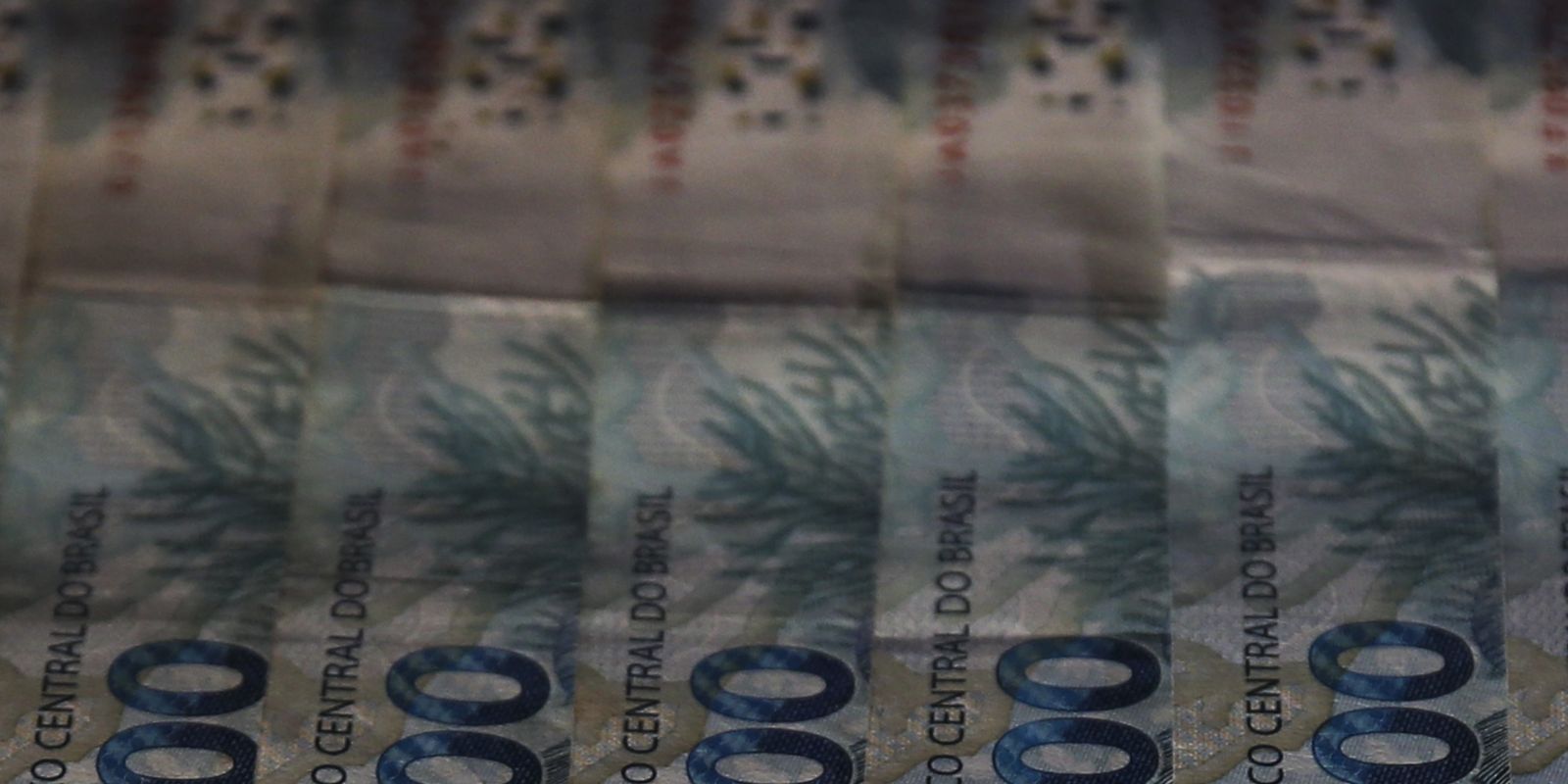 Lula veta benefícios à venda de jogadores e a regras de fidelidade