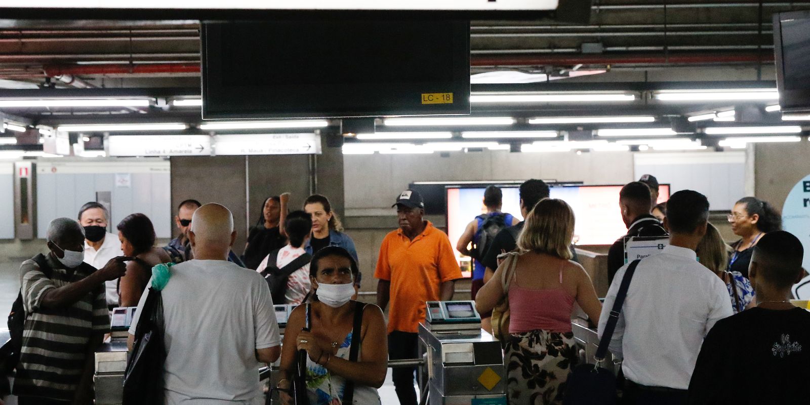 Metrô de SP funcionará ininterruptamente de sábado para domingo