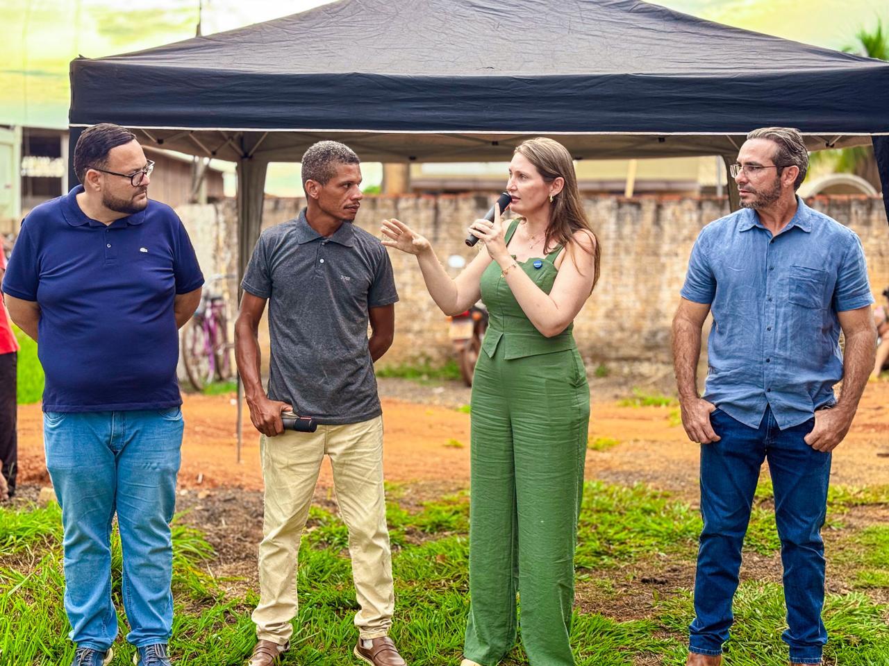 Vista Alegre recebe caminhão caçamba com apoio da deputada Lebrinha