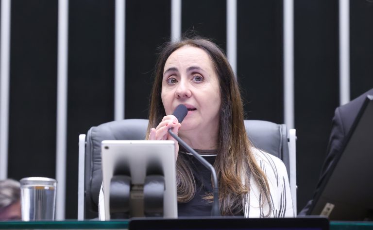 Comissão aprova regras para patentes criadas com auxílio de inteligência artificial