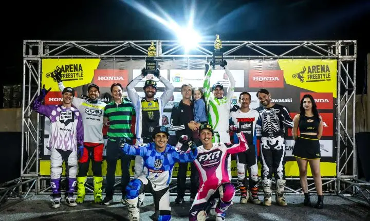 Arena Freestyle atrai 3 mil pessoas em Pindamonhangaba
